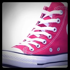Women Converse